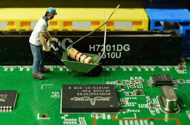 ดาวน์โหลดฟรี Miniature Worker Creative - ภาพถ่ายหรือรูปภาพฟรีที่จะแก้ไขด้วยโปรแกรมแก้ไขรูปภาพออนไลน์ GIMP