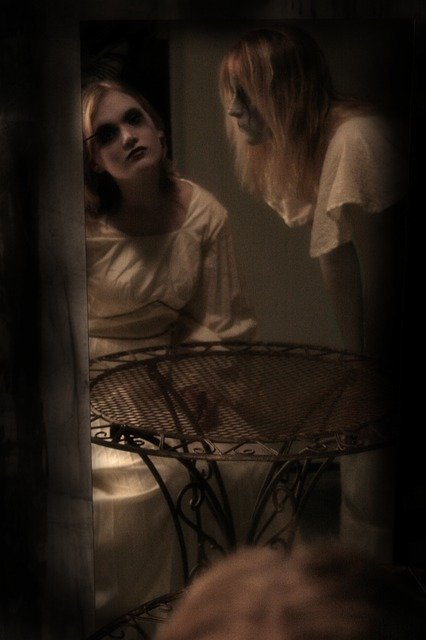 Free picture Mirror Scary Make-Up -  to be edited by GIMP free image editor by OffiDocs