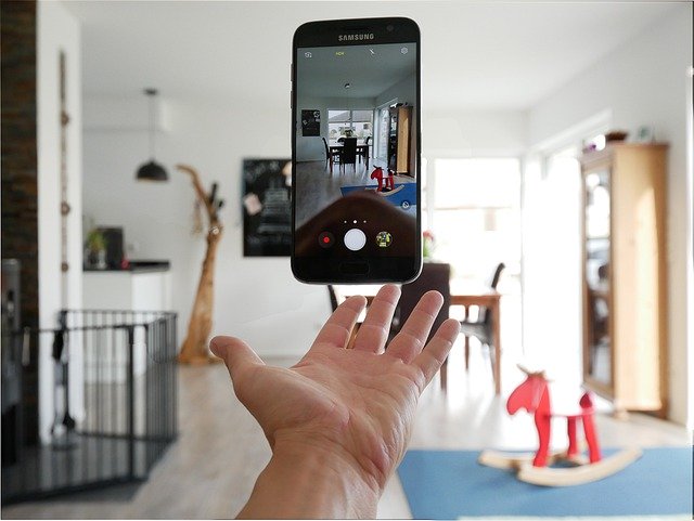 ดาวน์โหลดฟรี Mobile Phone Floats Smartphone - ภาพถ่ายหรือรูปภาพฟรีที่จะแก้ไขด้วยโปรแกรมแก้ไขรูปภาพออนไลน์ GIMP