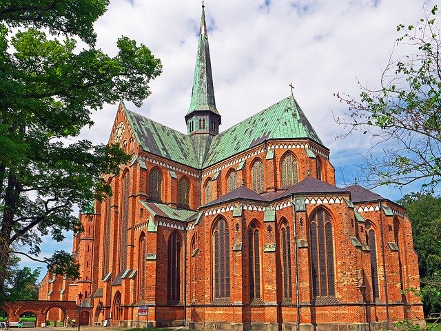 Download gratuito della chiesa del monastero Zisterzienser: foto o immagine gratuita da modificare con l'editor di immagini online GIMP