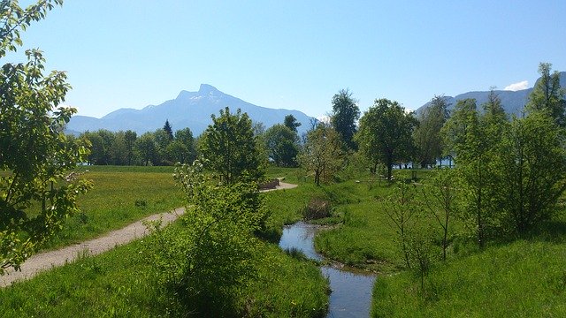 Free picture Mondsee Salzkammergut Spring -  to be edited by GIMP free image editor by OffiDocs