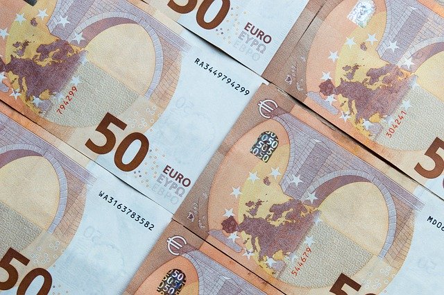 Gratis download Money Euro Banknotes gratis fotosjabloon om te bewerken met GIMP online afbeeldingseditor