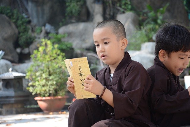 Gratis download Monk Little Buddha - gratis foto of afbeelding om te bewerken met GIMP online afbeeldingseditor