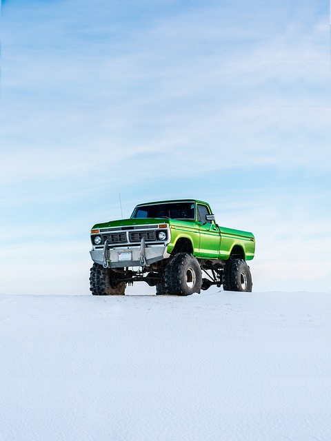 Free download monster truck 4x4 car vehicle free picture to be edited with GIMP free online image editor