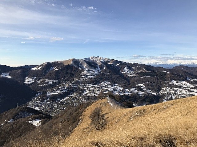 Безкоштовно завантажте Monte Generoso From The Mount - безкоштовну фотографію чи зображення для редагування за допомогою онлайн-редактора зображень GIMP