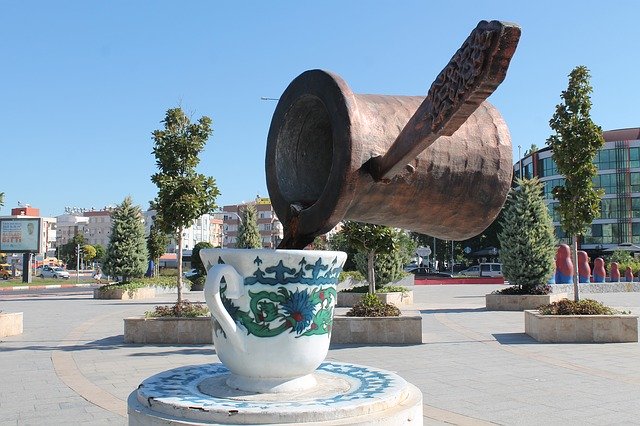 Descărcare gratuită Monument Turk Cup - fotografie sau imagine gratuită pentru a fi editată cu editorul de imagini online GIMP