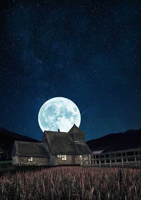 Muat turun percuma Moon House Night Full - foto atau gambar percuma untuk diedit dengan editor imej dalam talian GIMP