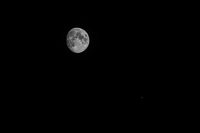 قم بتنزيل Moon Jupiter Space مجانًا - صورة أو صورة مجانية ليتم تحريرها باستخدام محرر الصور عبر الإنترنت GIMP