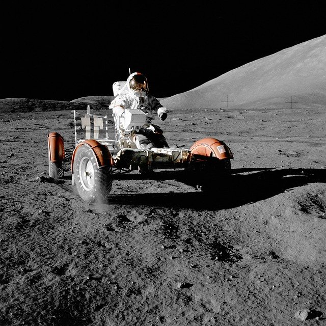 Free download moon vehicle astronaut space travel free picture to be edited with GIMP free online image editor
