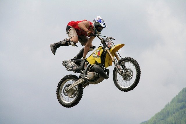 Kostenloser Download Motocross Jump Freestyle - kostenloses Foto oder Bild zur Bearbeitung mit GIMP Online-Bildbearbeitung
