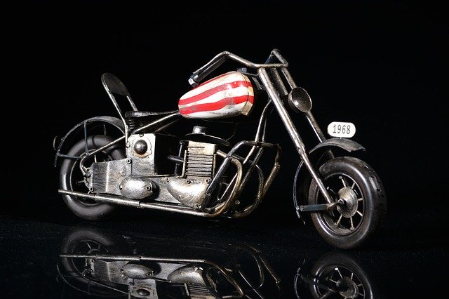 دانلود رایگان Motorcycle Miniature Moto - عکس یا تصویر رایگان قابل ویرایش با ویرایشگر تصویر آنلاین GIMP
