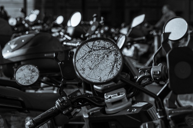 Gratis download motorfietsen bromfiets spiegels gratis foto om te bewerken met GIMP gratis online afbeeldingseditor