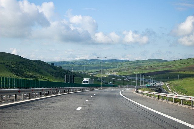 Muat turun percuma Motorway Road Transylvania - foto atau gambar percuma untuk diedit dengan editor imej dalam talian GIMP