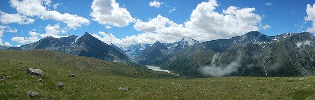 Muat turun percuma Mountain Altai Mountains Landscape - foto atau gambar percuma untuk diedit dengan editor imej dalam talian GIMP