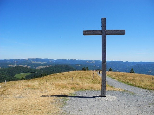 Darmowe pobieranie Mountain Black Forest Landscape - darmowe zdjęcie lub obraz do edycji za pomocą internetowego edytora obrazów GIMP