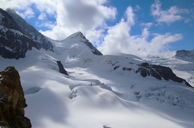 Free download mountain deep snow snowy free picture to be edited with GIMP free online image editor