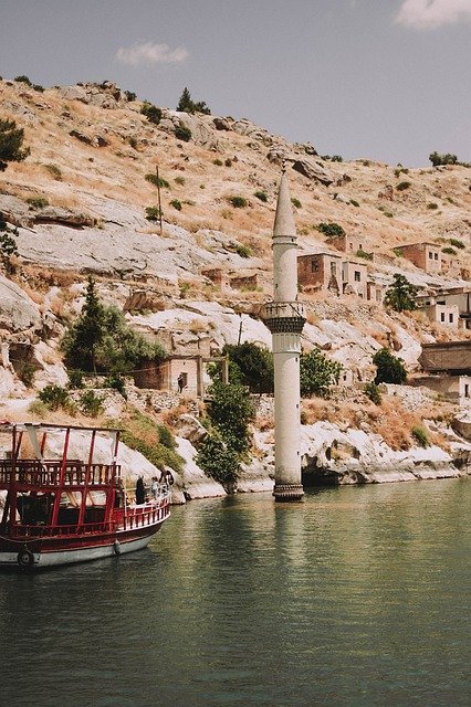 Ücretsiz indir Mountain Green Halfeti - GIMP çevrimiçi resim düzenleyici ile düzenlenecek ücretsiz fotoğraf veya resim