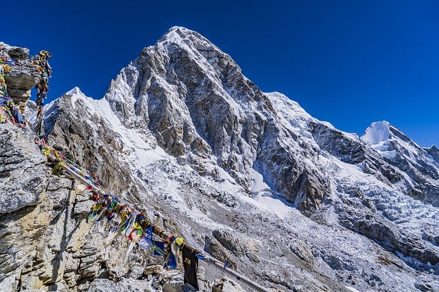 Descărcare gratuită Mountain Nepal Himalayan - fotografie sau imagine gratuită pentru a fi editată cu editorul de imagini online GIMP