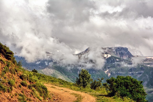 Muat turun percuma gambar percuma puncak gunung alam atas langit tinggi untuk diedit dengan editor imej dalam talian percuma GIMP