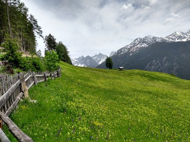 Descarga gratuita Mountains Alpine Austria - foto o imagen gratuita para editar con el editor de imágenes en línea GIMP