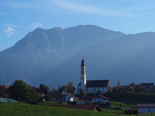 Kostenloser Download Berge-Kirchen-Landschaft - kostenloses Foto oder Bild zur Bearbeitung mit GIMP-Online-Bildbearbeitung