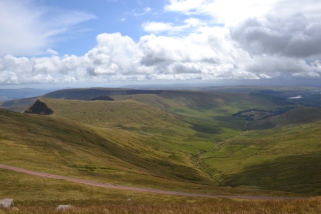 تنزيل مجاني Mountains Countryside Brecon - صورة مجانية أو صورة لتحريرها باستخدام محرر الصور عبر الإنترنت GIMP