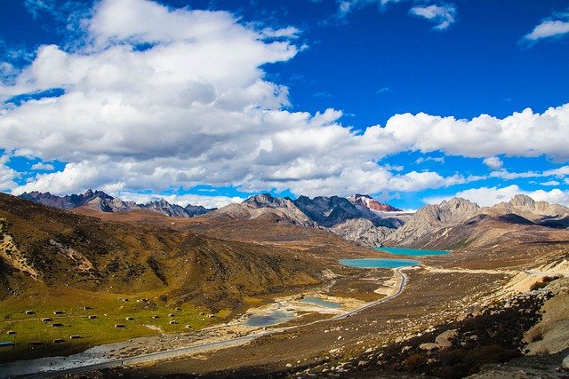 Free download mountains highway clouds sky lakes free picture to be edited with GIMP free online image editor