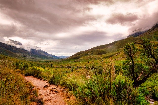 Muat turun percuma Mountains Hiking Sky - foto atau gambar percuma untuk diedit dengan editor imej dalam talian GIMP