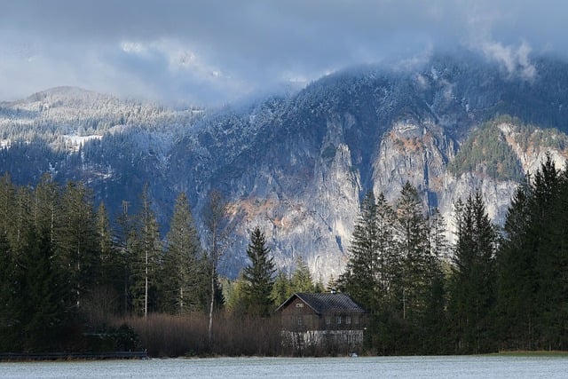 Free download mountains house fog winter wintry free picture to be edited with GIMP free online image editor