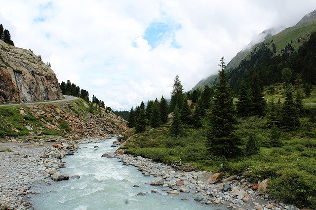 تحميل مجاني Mountains Landscape River - صورة مجانية أو صورة لتحريرها باستخدام محرر الصور عبر الإنترنت GIMP