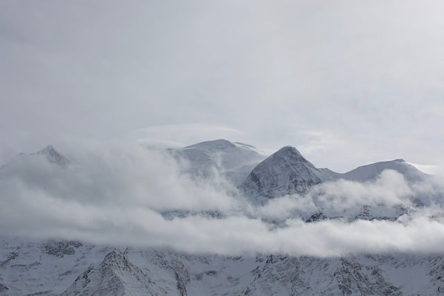 Free download mountain snow clouds atmosphere free picture to be edited with GIMP free online image editor