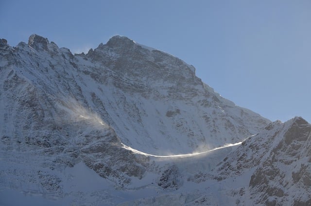 Téléchargement gratuit d'une image gratuite de paysage de neige de montagne en Suisse à modifier avec l'éditeur d'images en ligne gratuit GIMP