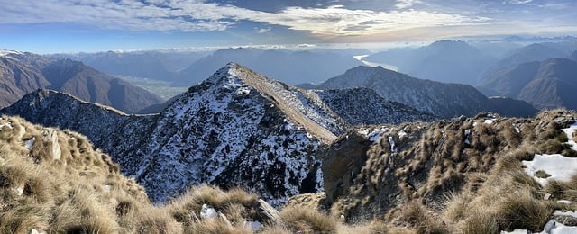 GIMP ücretsiz çevrimiçi resim düzenleyiciyle düzenlenecek ücretsiz indir dağların zirvesi, karla kaplı ücretsiz resim