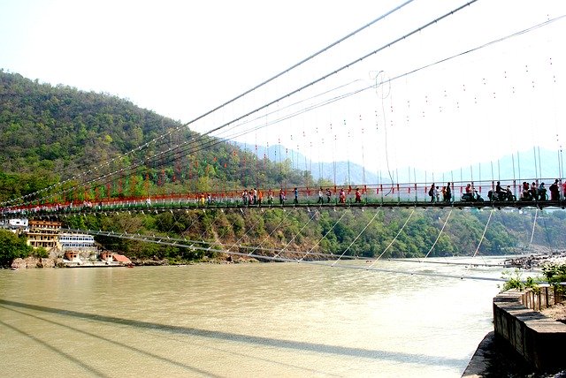 무료 다운로드 Mountains River Water - 무료 사진 또는 GIMP 온라인 이미지 편집기로 편집할 수 있는 사진