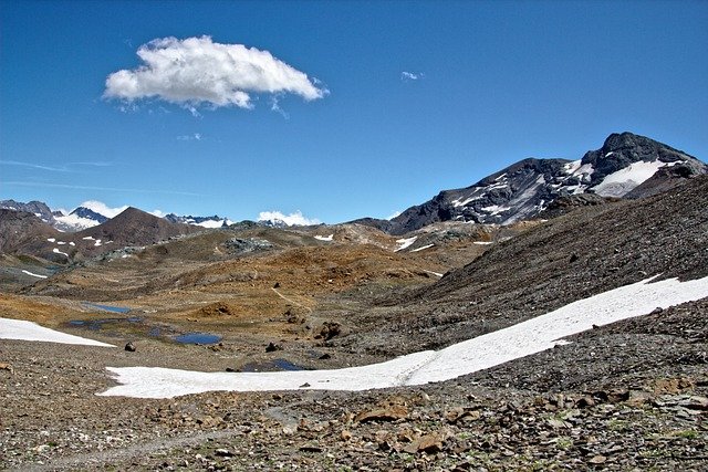 Muat turun percuma gambar bebas salji landskap gunung batu untuk diedit dengan editor imej dalam talian percuma GIMP
