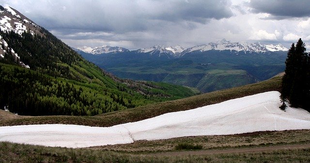 Montanhas de neve de download grátis - foto ou imagem grátis para ser editada com o editor de imagens online GIMP