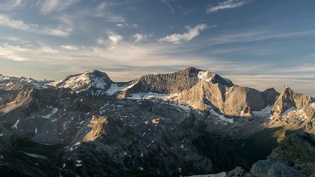 Gratis download Mountains Summit Alpine - gratis gratis foto of afbeelding die kan worden bewerkt met de online afbeeldingseditor van GIMP