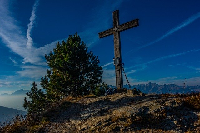 Download gratuito Mountain Summit Cross: foto o immagine gratuita da modificare con l'editor di immagini online GIMP