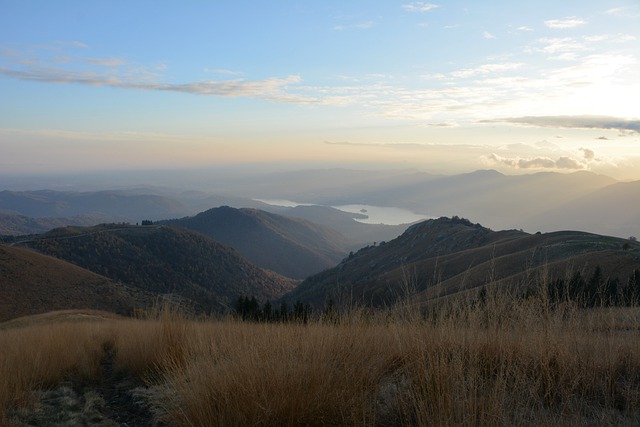 山の夕日モンテモッタローネを無料ダウンロード GIMP 無料オンライン画像エディターで編集できる無料画像
