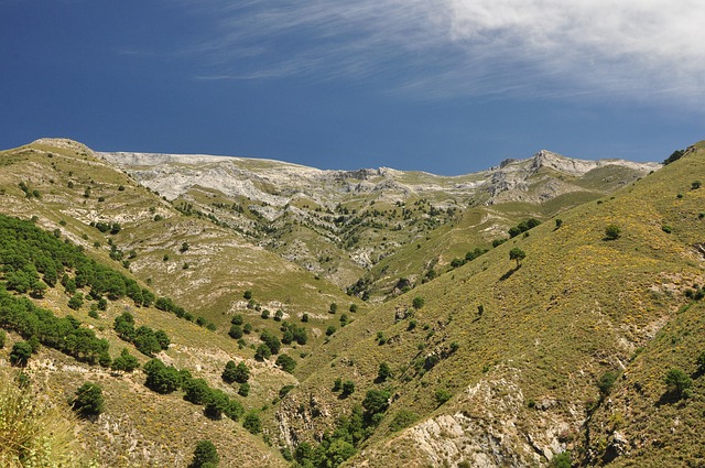 Безкоштовне завантаження гірської долини, ландшафт природи, безкоштовне зображення для редагування за допомогою безкоштовного онлайн-редактора зображень GIMP