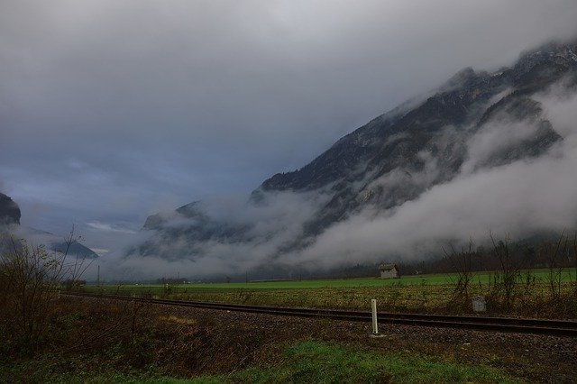 Gratis download Bergen Weer Wolken - gratis foto of afbeelding om te bewerken met GIMP online afbeeldingseditor