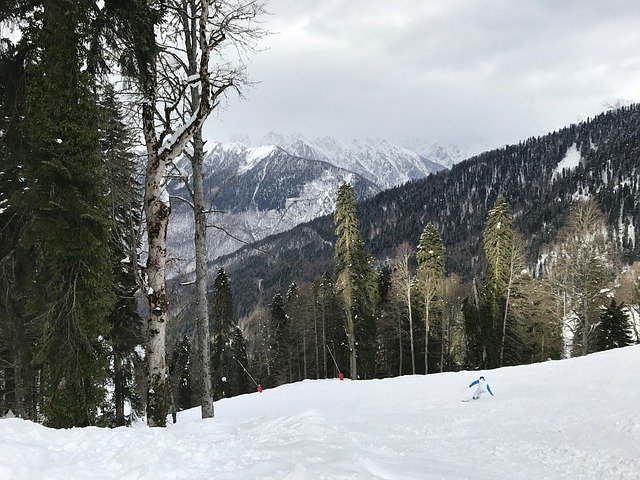 Descărcare gratuită Mountain Winter Rosa Khutor - fotografie sau imagine gratuită pentru a fi editată cu editorul de imagini online GIMP