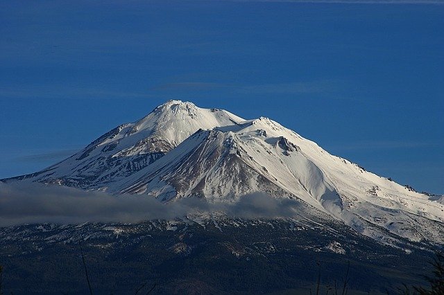 Gratis download Mount Shasta California Northern - gratis foto of afbeelding om te bewerken met GIMP online afbeeldingseditor