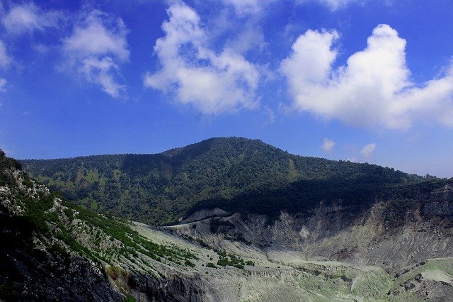 Descărcare gratuită Muntele Tangkuban Parahu - fotografie sau imagini gratuite pentru a fi editate cu editorul de imagini online GIMP