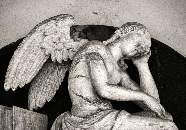 Téléchargement gratuit de Mourning Cemetery Angel - photo ou image gratuite à éditer avec l'éditeur d'images en ligne GIMP