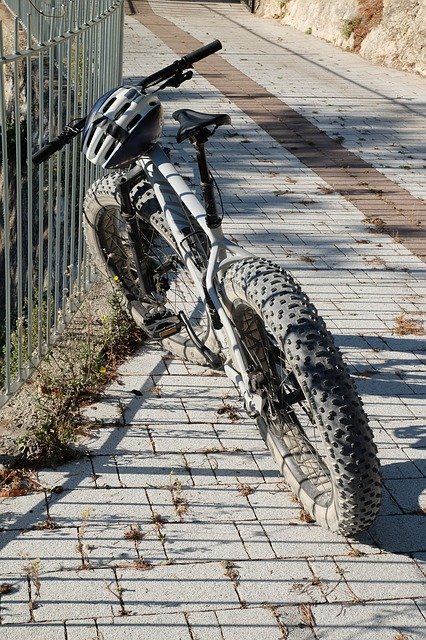 Free download Mtb Sport Action Bicycle -  free photo or picture to be edited with GIMP online image editor