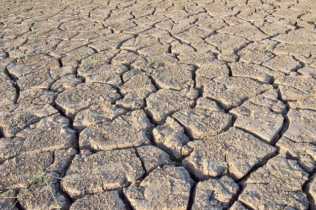 Mud Africa Nature'ı ücretsiz indirin - GIMP çevrimiçi resim düzenleyici ile düzenlenecek ücretsiz fotoğraf veya resim