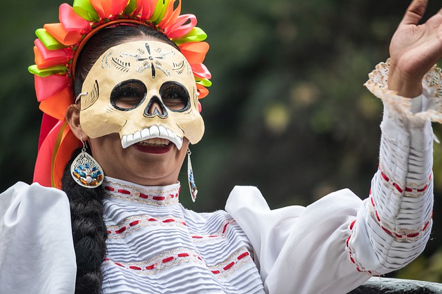 무료 다운로드 muertos festival di mexican 무료 사진은 김프 무료 온라인 이미지 편집기로 편집할 수 있습니다.