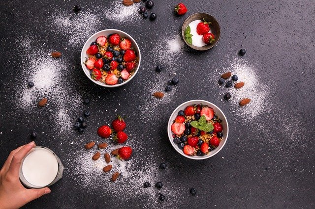 Téléchargement gratuit muesli fruits petit déjeuner lait de baies image gratuite à éditer avec l'éditeur d'images en ligne gratuit GIMP