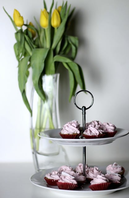 Free download muffins cupcakes tulips flowers free picture to be edited with GIMP free online image editor